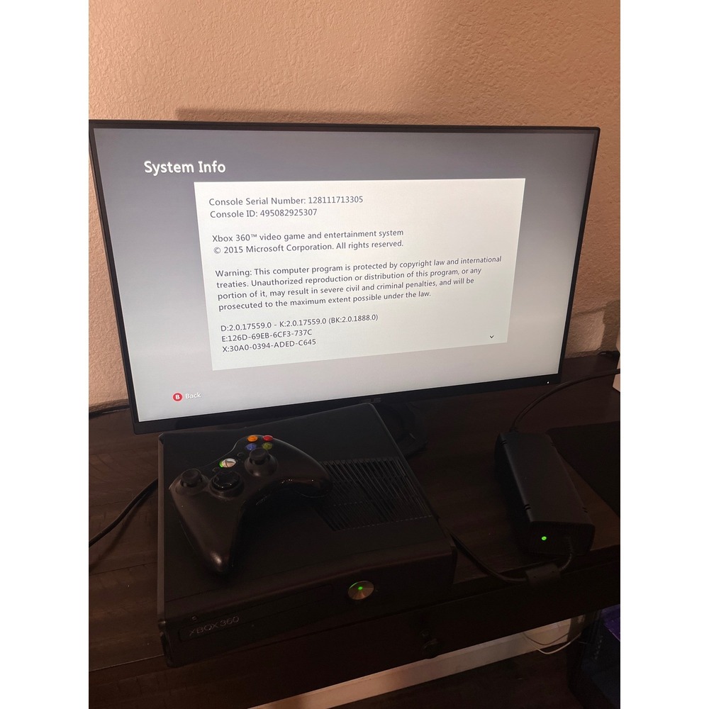 Microsoft Xbox 360 S 250GB Bundle w/ Kinect, Controller, Cords & 2 Games-Tested! - Picture 10 of 11